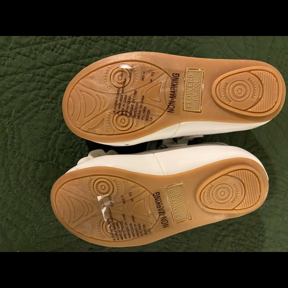 Flowers by Zoe Toddler Shoe - Picture 2 of 3